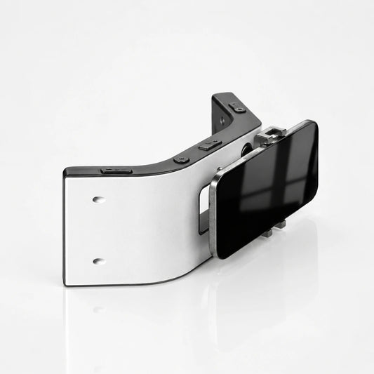 Smart dental photography light with a smartphone mounted in the holder